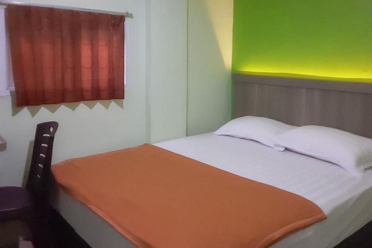 Guest House Anak Raja Pangkalan Bun Syariah Mitra Reddoorz Eksteriør billede